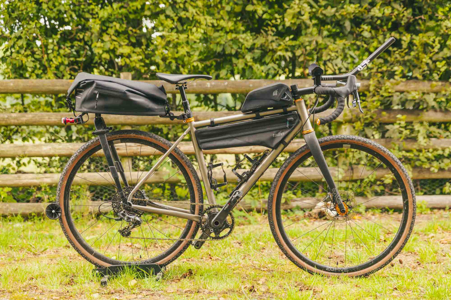 USE TR2 Clip-On Chassis Handlebar