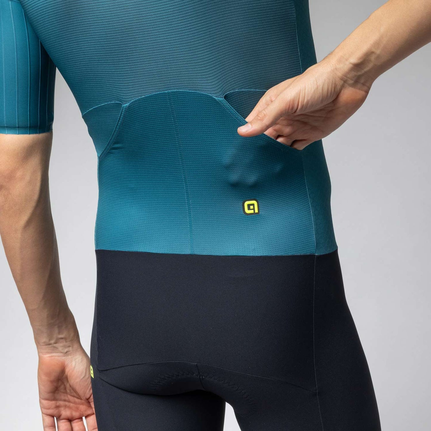 Ale Clothing Eagle Short Sleeved Tri Suit