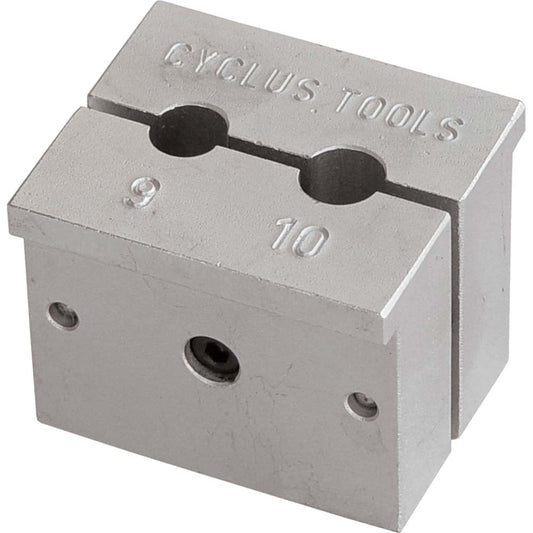 Cyclus Tools Axle Vice Spring Loaded 9/10mm