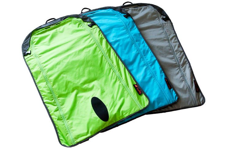 Henty wingman garment bag deals