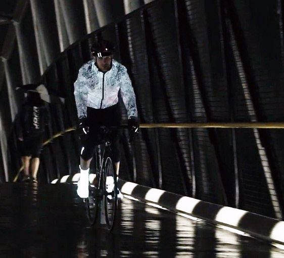 Sugoi waterproof online cycling jacket
