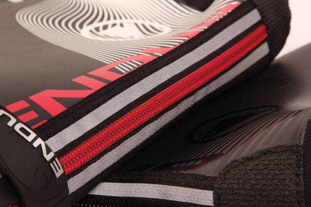 Endura Road 2 Overshoe 18.19 Overshoes Cyclestore