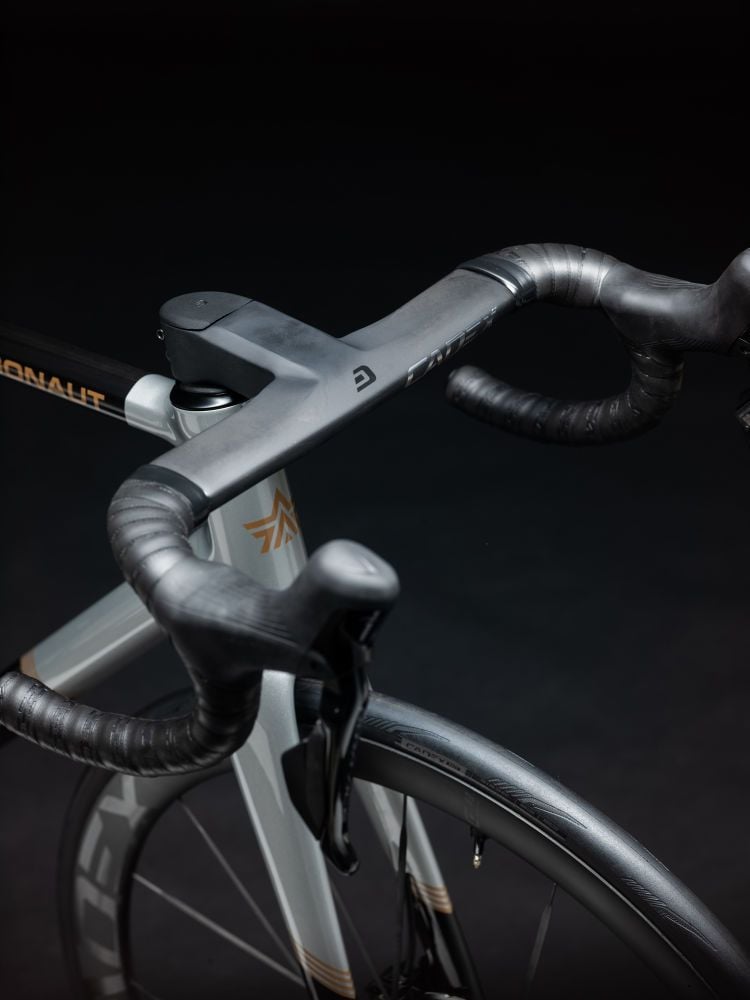 CADEX Aero Integrated Handlebar 340mm新品 CADEX Race Integrated Handlebar | CADEX Japan 日本