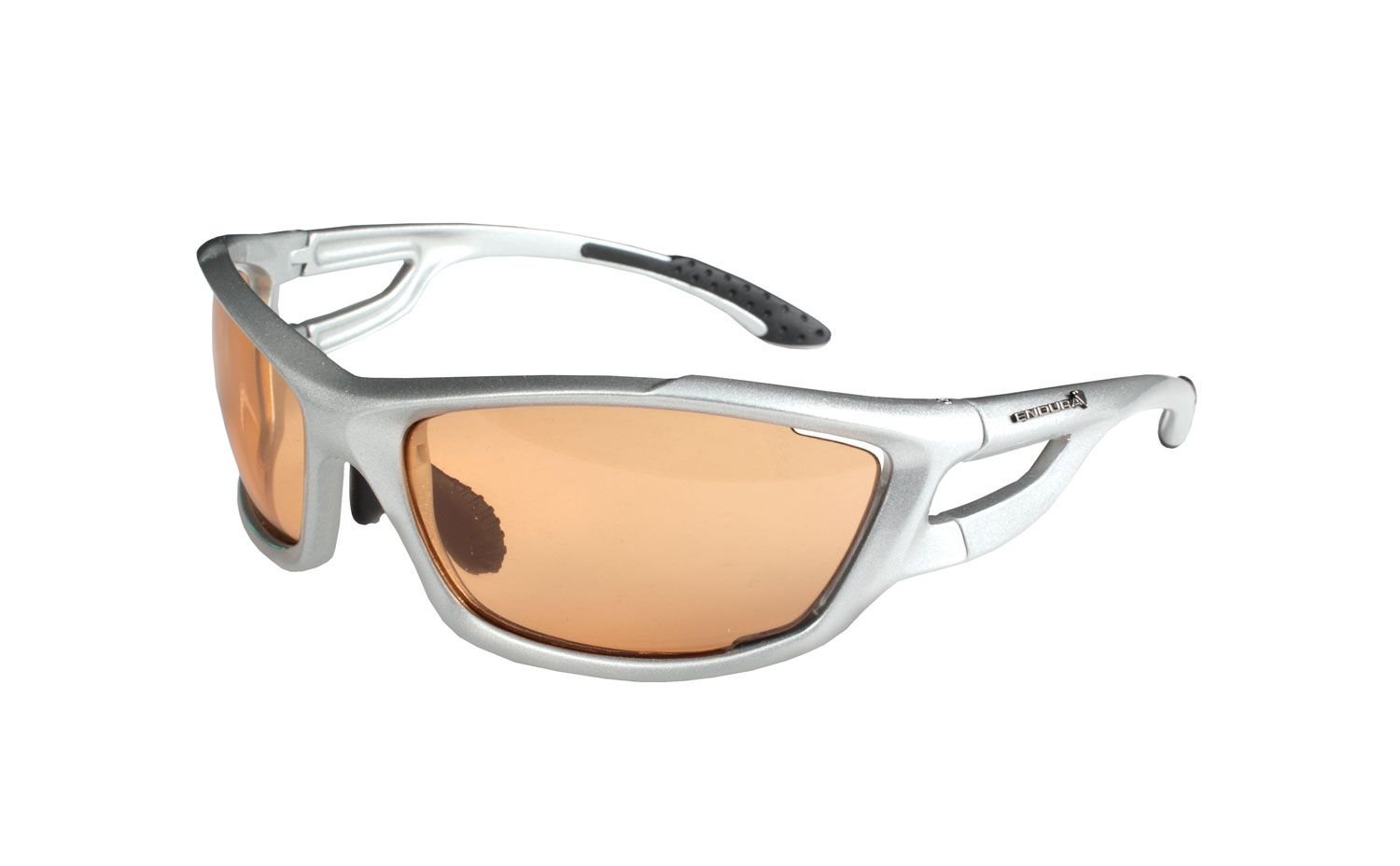 Silver glasses. Очки Endura. Endura Gabbro 2 Photochromic Sunglasses. Endura Shark Sunglasses. Спортивные очки серебристые тренд.