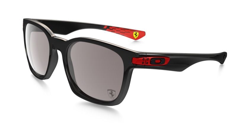 Introducir 39+ imagen oakley garage rock ferrari edition